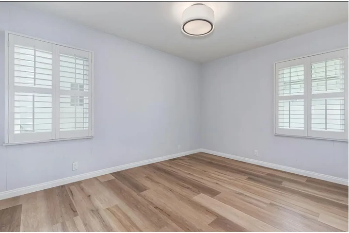 $2350 : Leasing Now image 4
