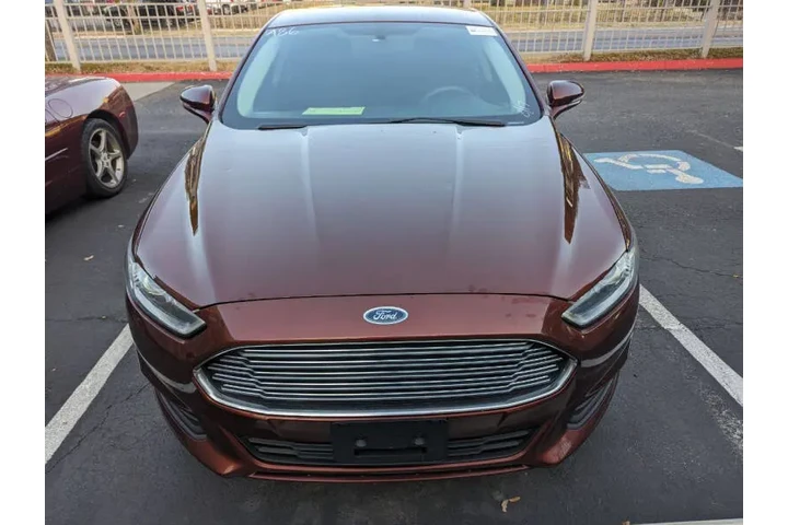 $8990 : 2016 Fusion SE image 3