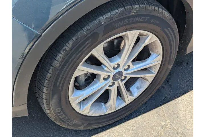 $29540 : Ford Escape 2019 SEL 4dr SUV image 5