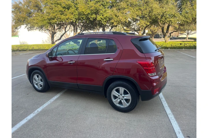 $9995 : 2019 Trax LT image 6