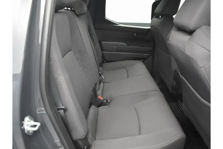 $33499 : Toyota Tacoma 2024 4x2 SR5 4 image 10