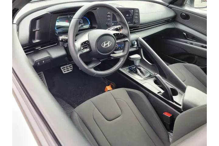 $20769 : Hyundai ELANTRA 2025 SEL Spo image 3