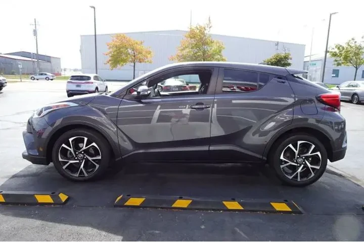 $15995 : 2019 C-HR image 5