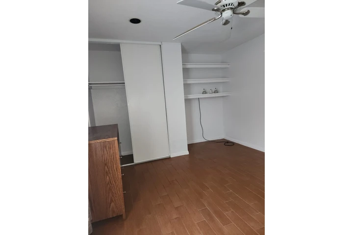 $795 : Rento Cuarto en Moreno Valley image 1