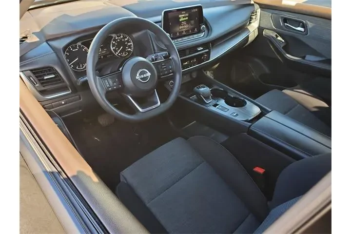 $24751 : Nissan Rogue 2023 SV 4dr Cro image 3