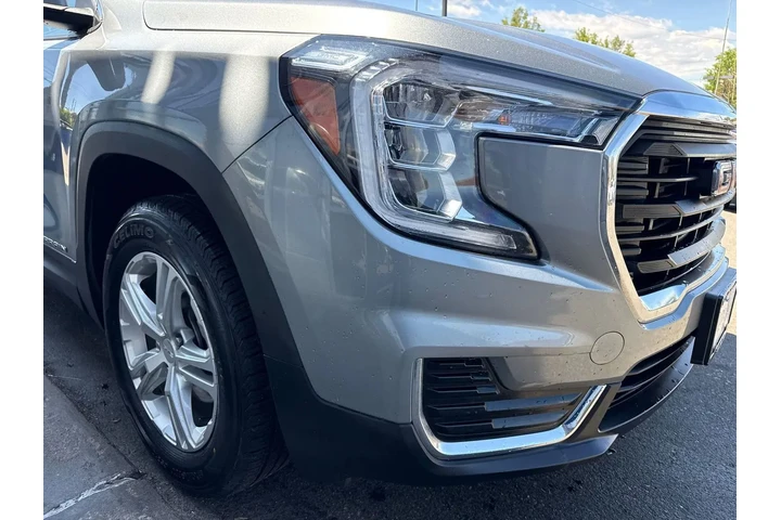 $21995 : 2024 GMC Terrain FWD SLE image 8