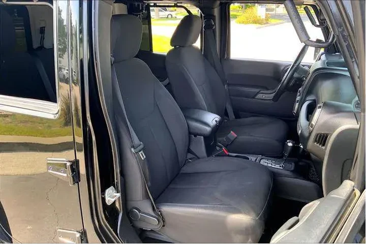 $19985 : Jeep Wrangler Unlimited 2016 image 7