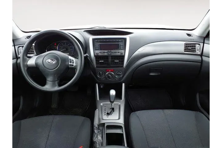 $9561 : Subaru Forester 2011 AWD 2.5 image 9