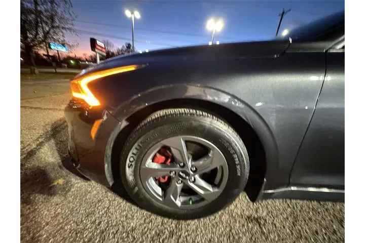 $21659 : Kia K5 2022 LXS 4dr Sedan image 10