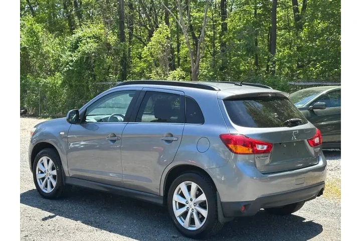 $7990 : 2013 Outlander Sport SE image 6