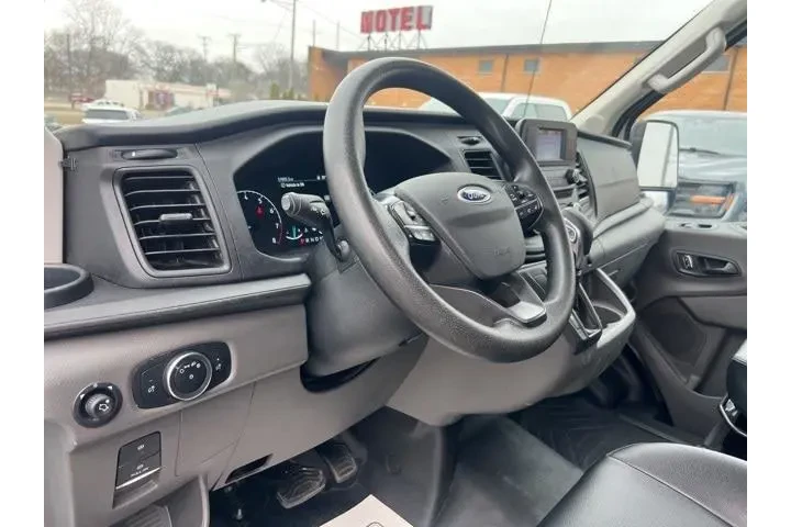 $34582 : Ford Transit 2023 250 3dr LW image 7
