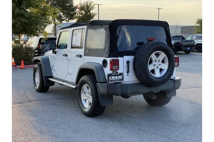 $17089 : Jeep Wrangler Unlimited 2017 image 5