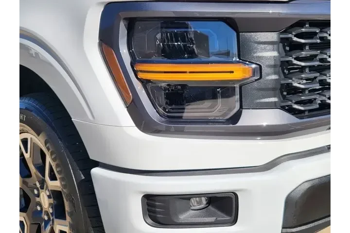 $34715 : Ford F-150 2024 4x2 STX 4dr image 9