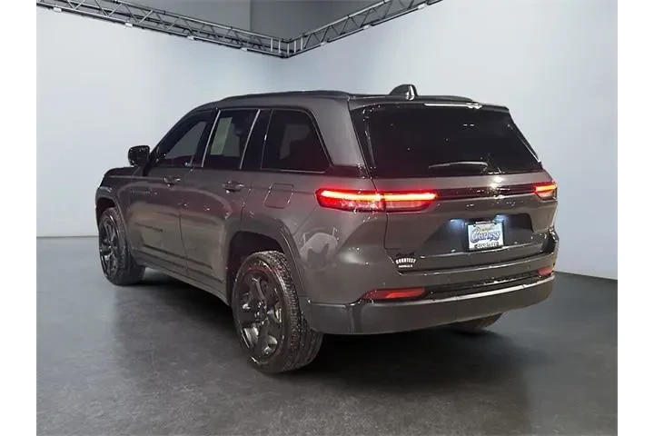 $33880 : Jeep Grand Cherokee 2024 4x4 image 3