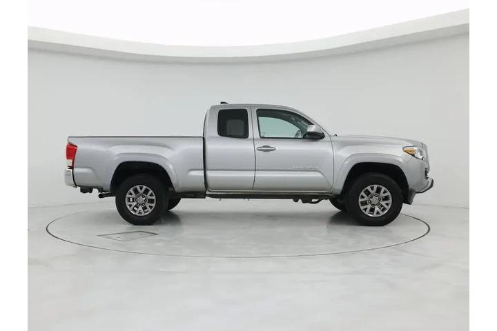 $28998 : Toyota Tacoma 2017 4x4 SR5 V image 7