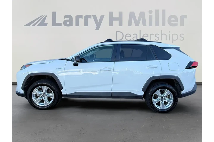 Toyota RAV4 Hybrid 2021 AWD image 2