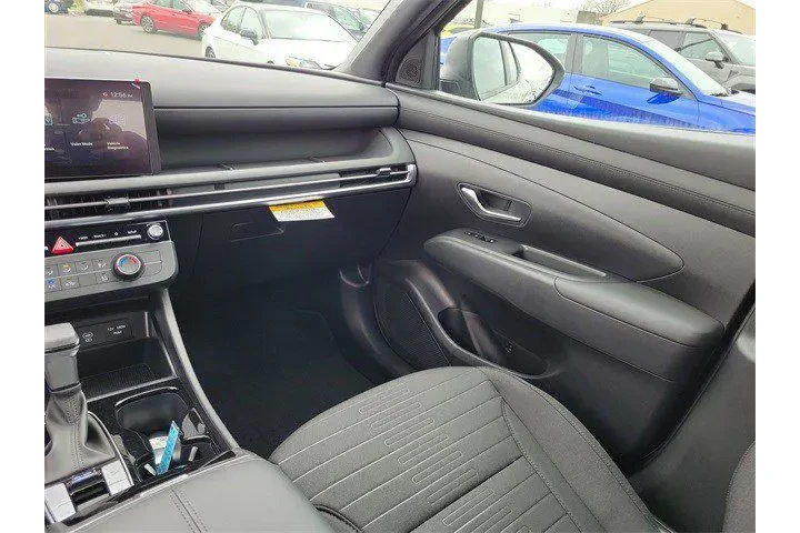 $30709 : Hyundai SANTA CRUZ 2025 SE 4 image 6