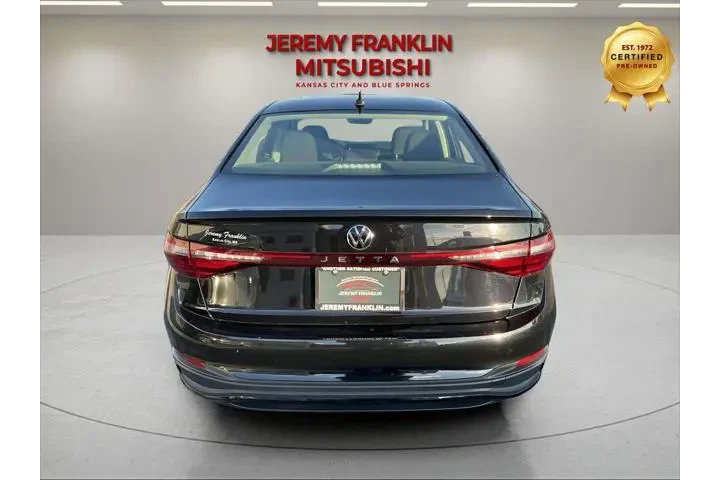 $22367 : Volkswagen Jetta 2025 S 4dr image 3