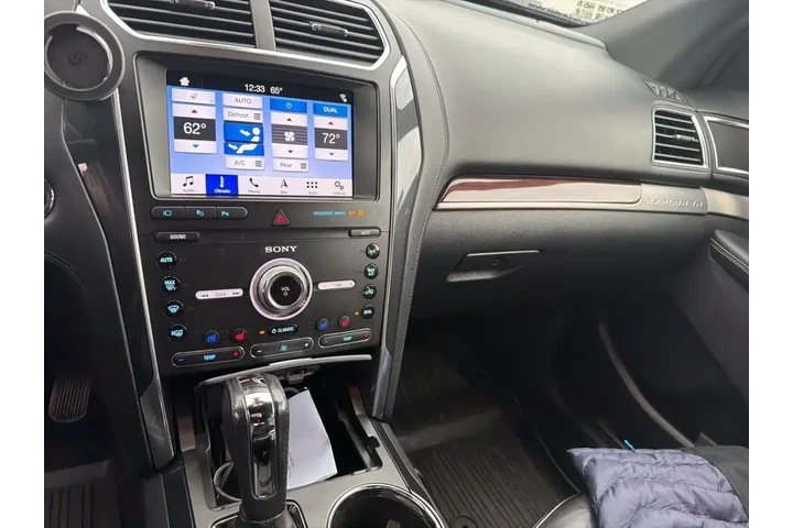 $27723 : Ford Explorer 2019 AWD Plati image 6