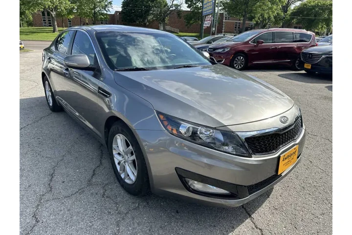 $9900 : 2012 Optima LX image 8