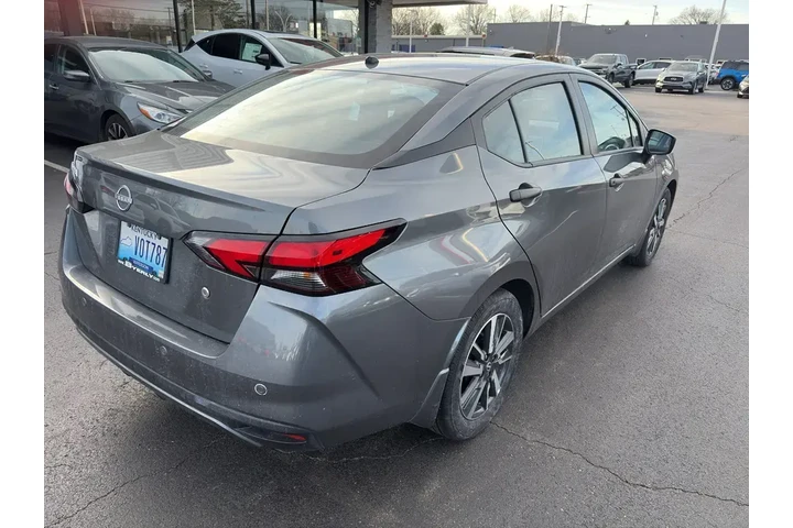 $21995 : Nissan Versa 2025 S 4dr Seda image 5