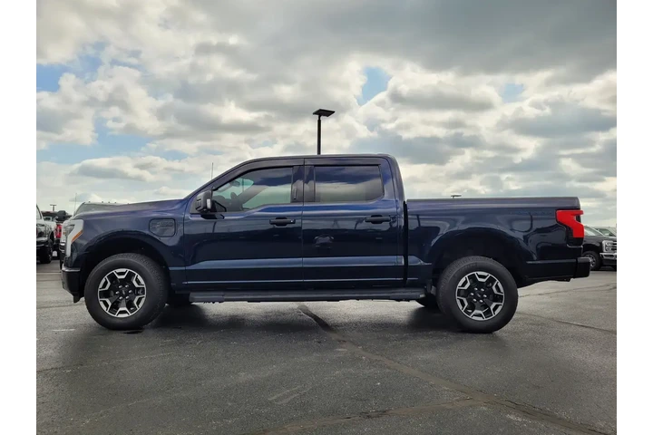 $39994 : Ford F-150 Lightning 2023 AW image 7