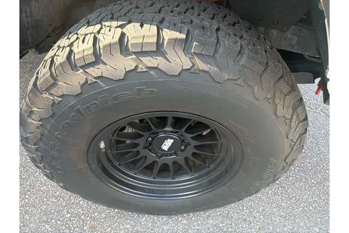 $37039 : Toyota Tacoma 2020 4x4 TRD P image 2