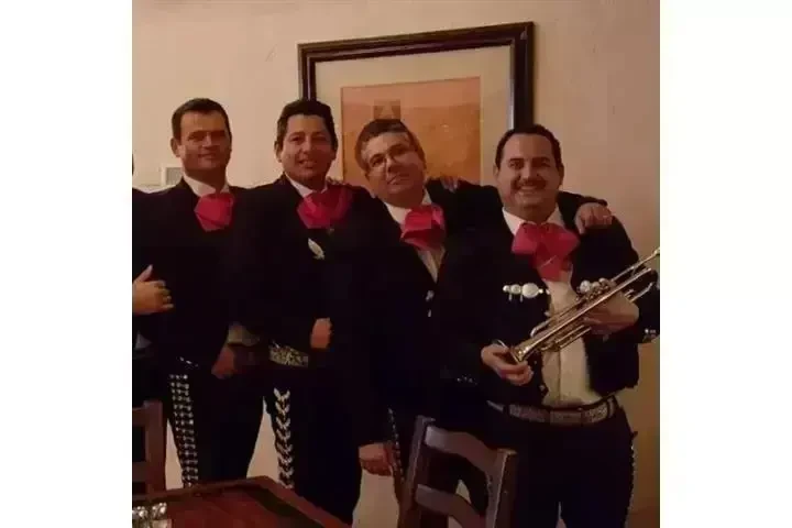 MARIACHI RAZA JALISCIENSE image 2
