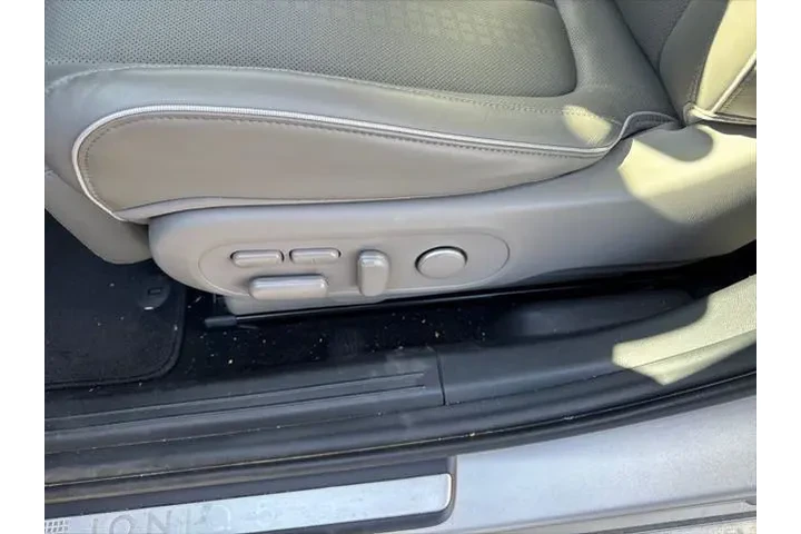 $27498 : Hyundai IONIQ 5 2024 AWD Dis image 5