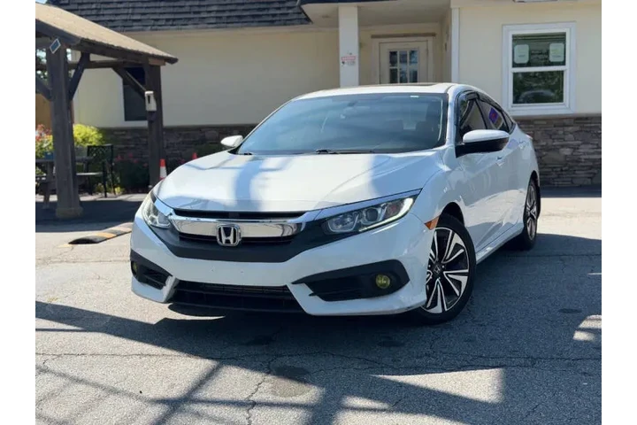 2018 Civic EX-T image 1