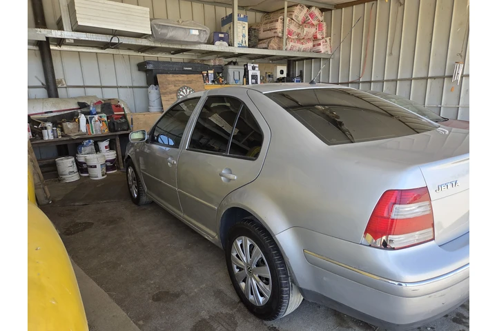 $1700 : Vw jetta 2004 image 2