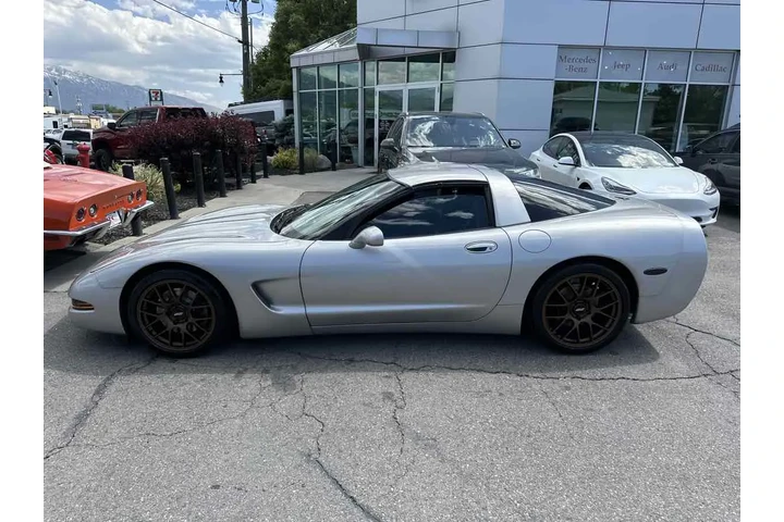 $24910 : 2004 Corvette image 9