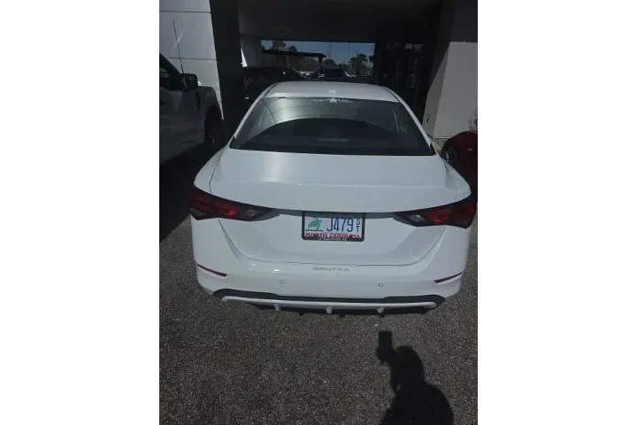 $18786 : Nissan Sentra 2025 SV 4dr Se image 4