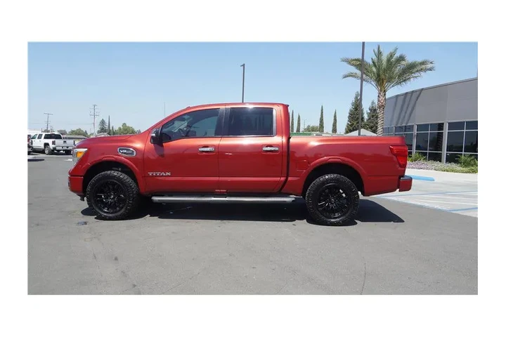 $24984 : 2017 Titan Platinum Reserve image 9