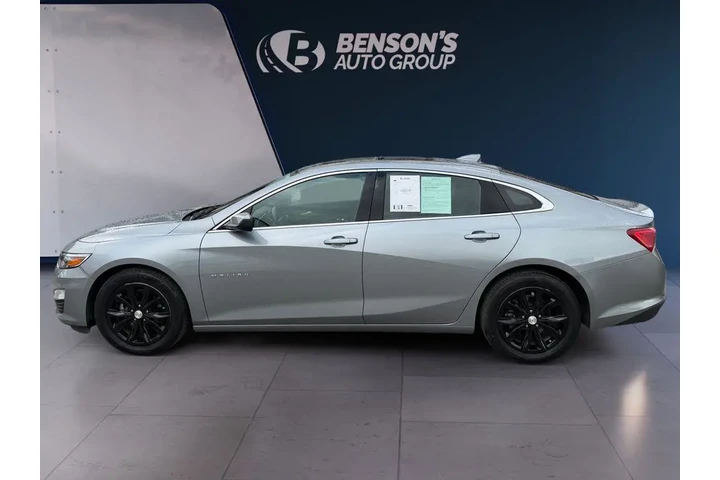 $19994 : Chevrolet Malibu 2023 LT 4dr image 2