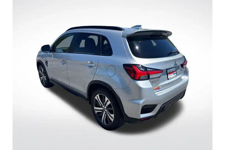 $14985 : Mitsubishi Outlander Sport 2 image 3