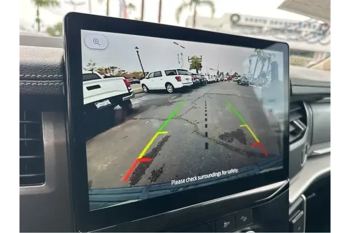 $38500 : Ford Expedition 2022 4x4 XLT image 10