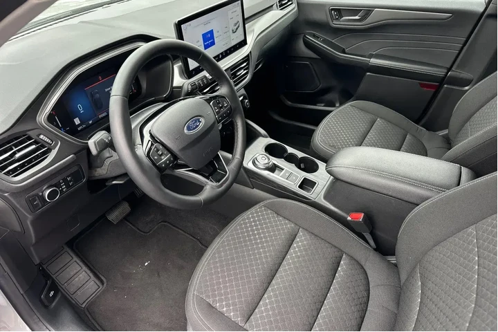 $27300 : Ford Escape 2024 AWD Active image 3