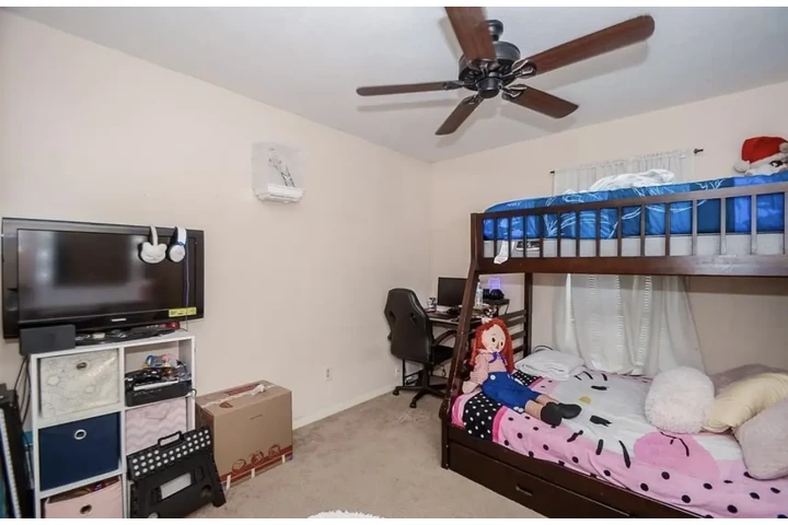 $1700 : Rent image 8