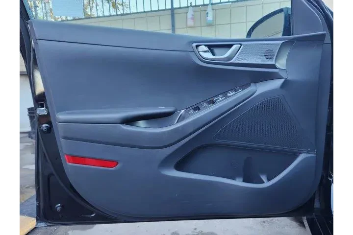 $14989 : Hyundai IONIQ Hybrid 2021 SE image 10