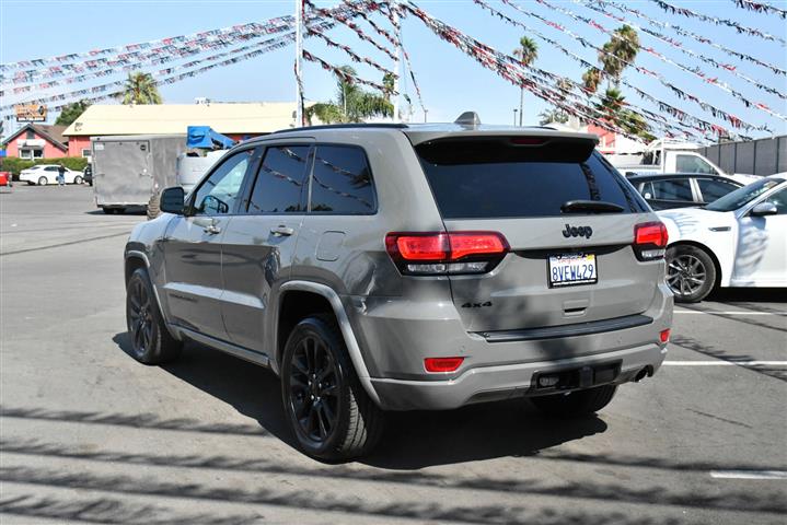 $27947 : Grand Cherokee Laredo X image 6