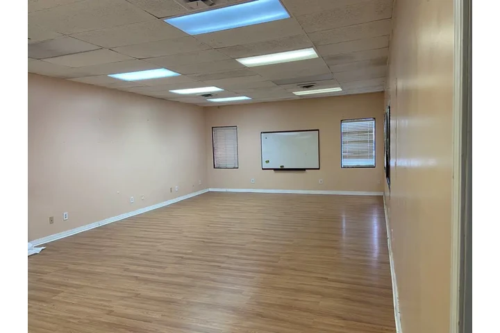 $4500 : RENTO ESPACIO PARA EVENTOS image 4
