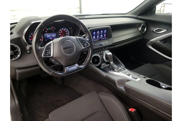 $25998 : Chevrolet Camaro 2023 LT 2dr image 9