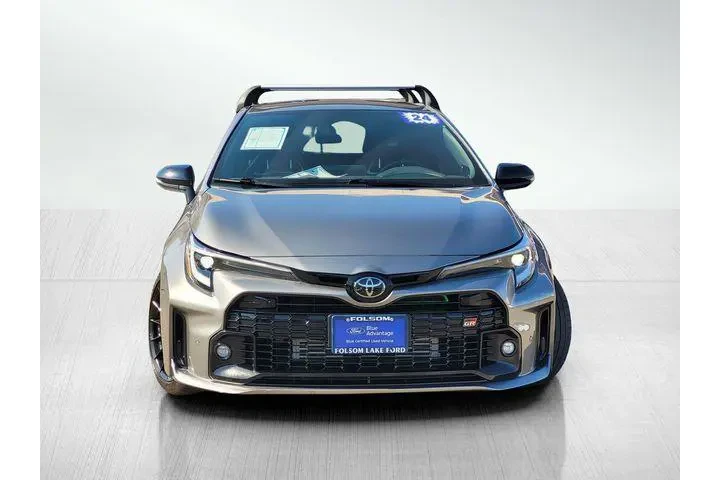 $35605 : Toyota GR Corolla 2024 AWD C image 2