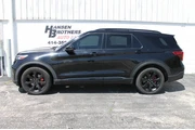 $28990 : 2020 Explorer ST thumbnail