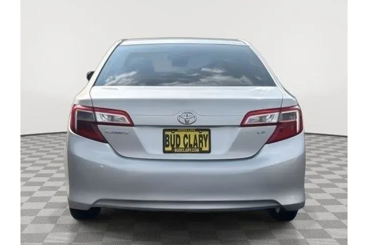 Toyota Camry 2012 L 4dr Seda image 4
