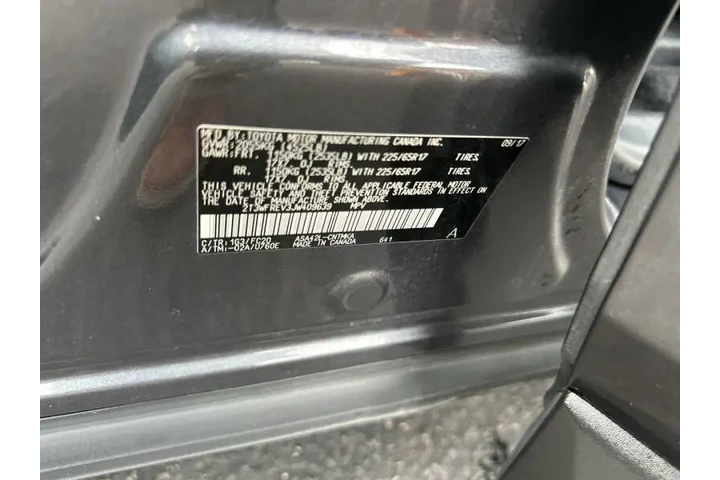2018 RAV4 XLE image 7