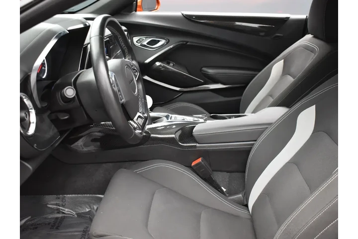 $27418 : Chevrolet Camaro 2022 LT 2dr image 7