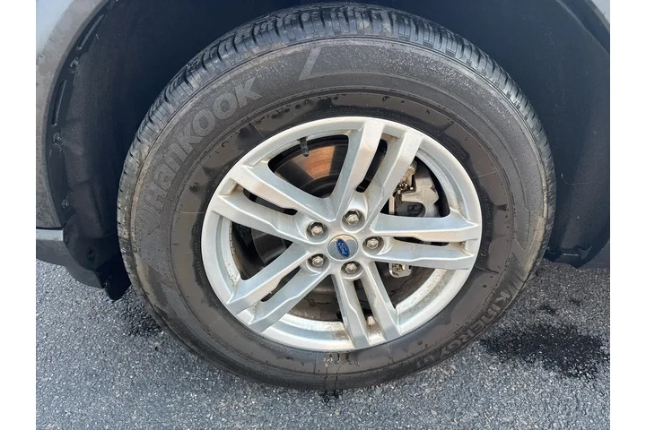 $25600 : Ford Explorer 2022 AWD XLT 4 image 9