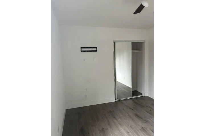 $900 : Cuarto de renta, este de L.A image 4
